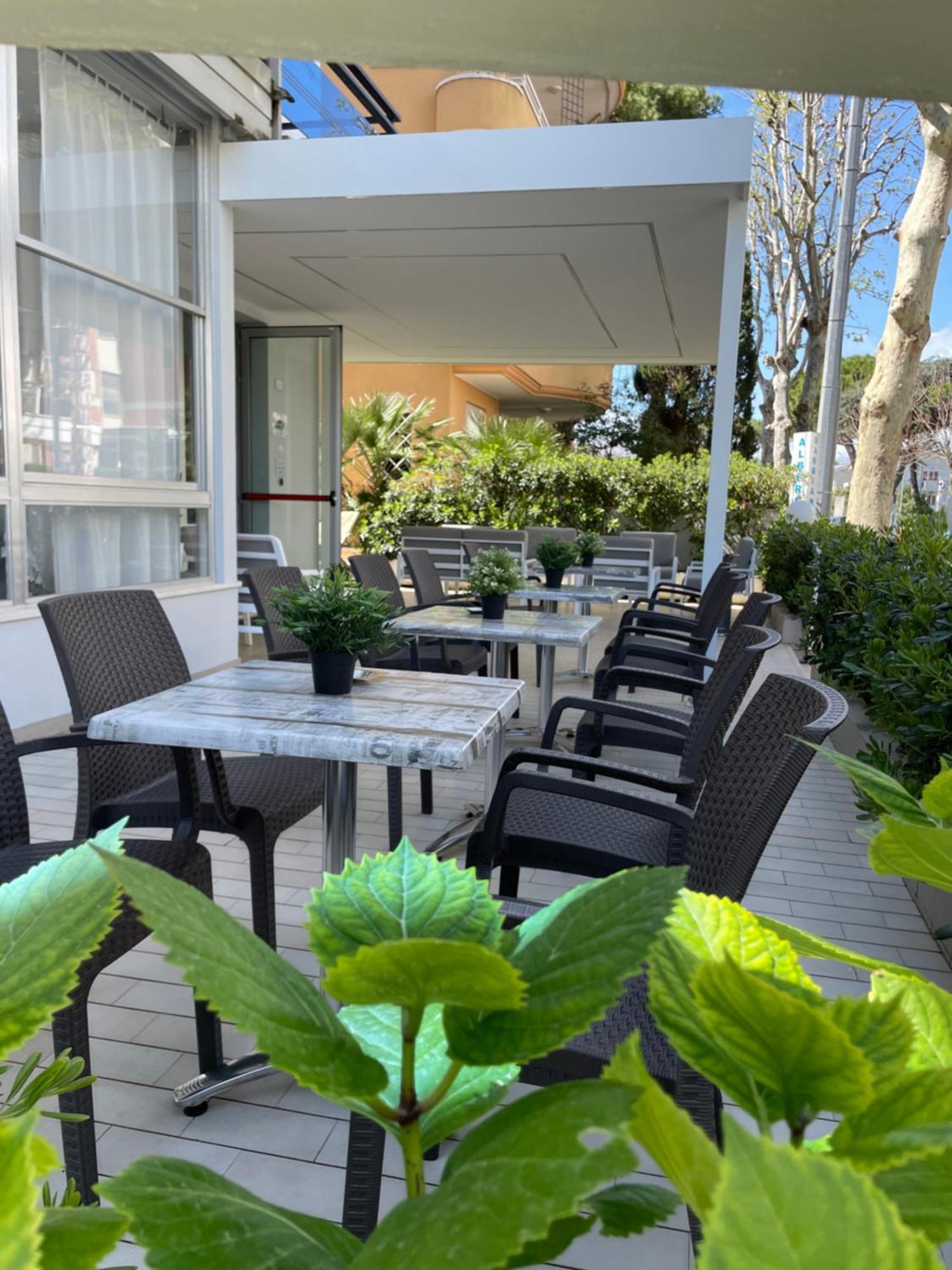 Hotel Barbiani Riccione Exterior foto